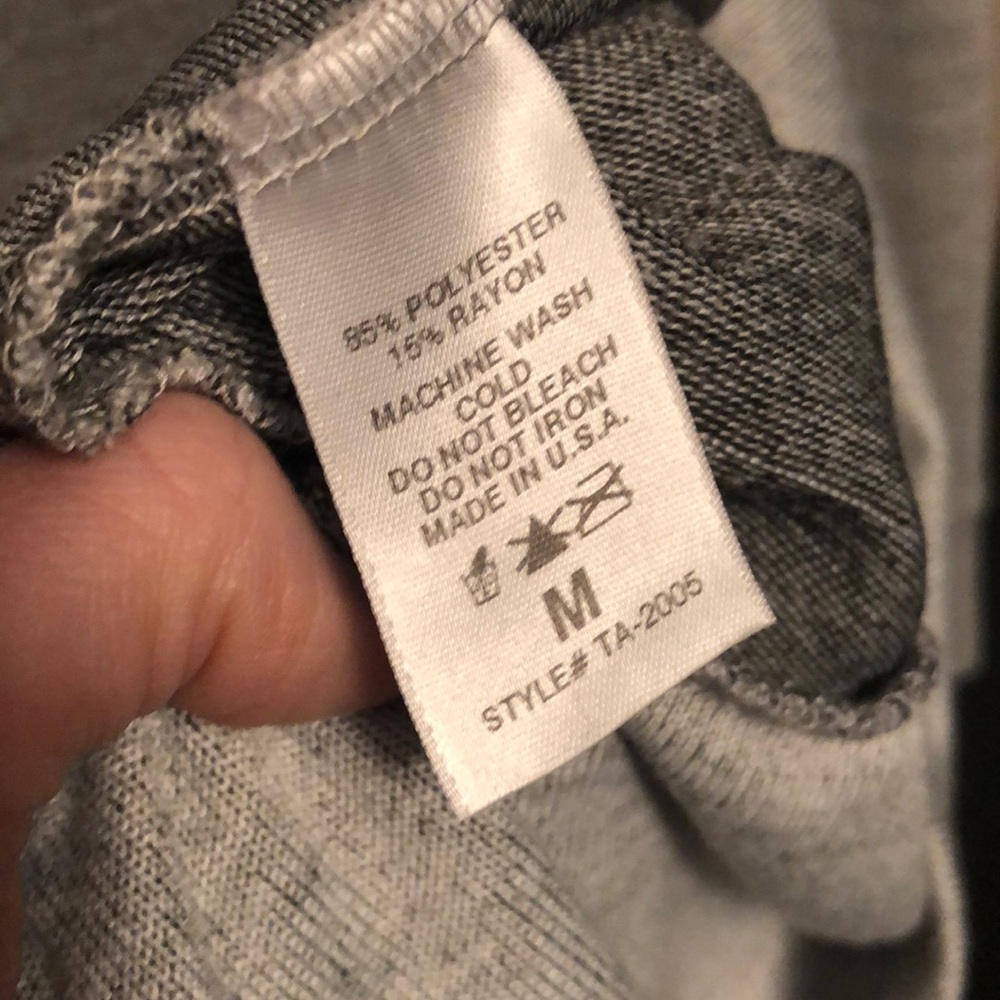 Simple Gray Cardigan - Picture 3 of 4